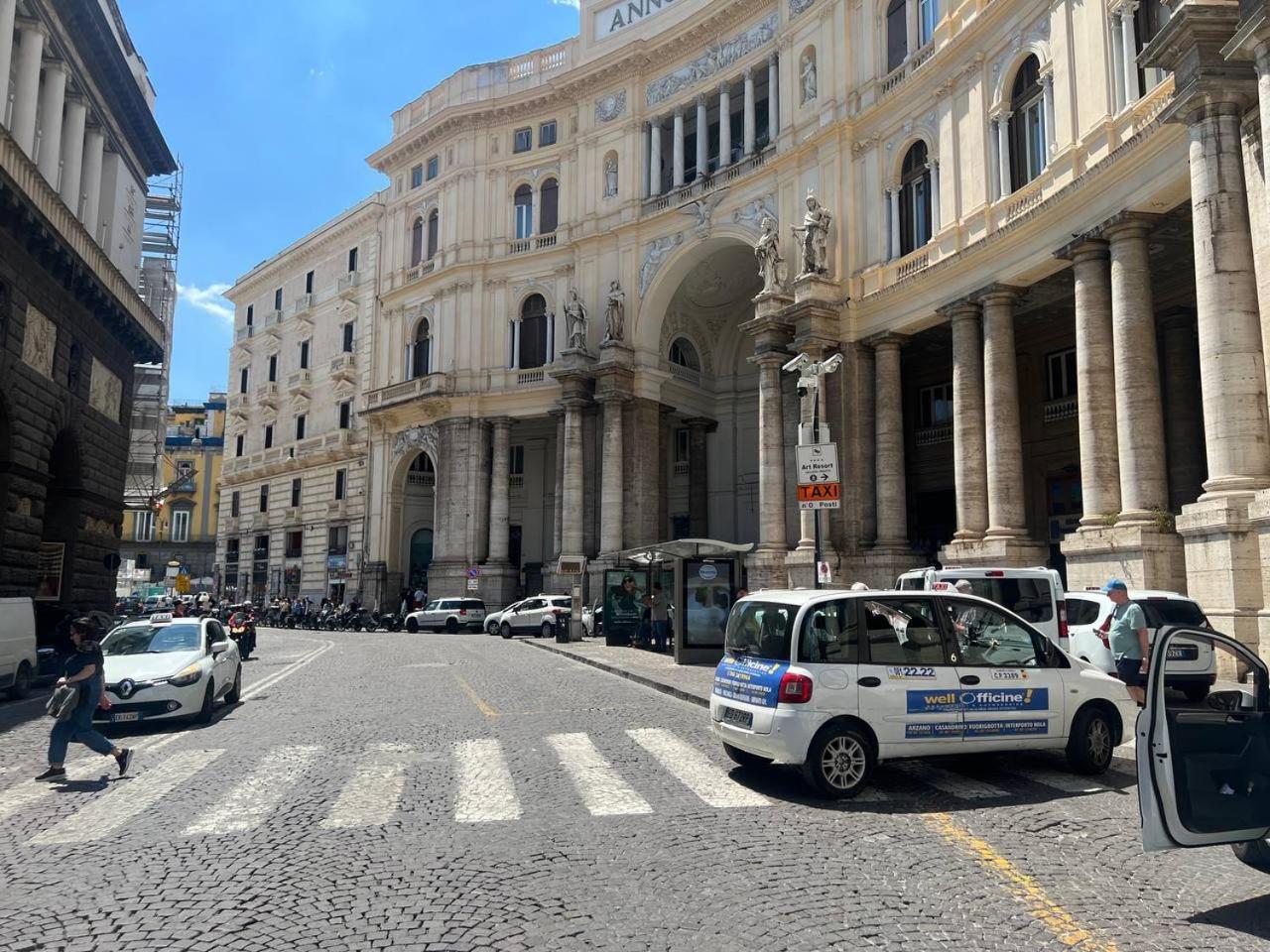 Casa Giulia Piazza Plebiscito Leilighet Napoli Eksteriør bilde