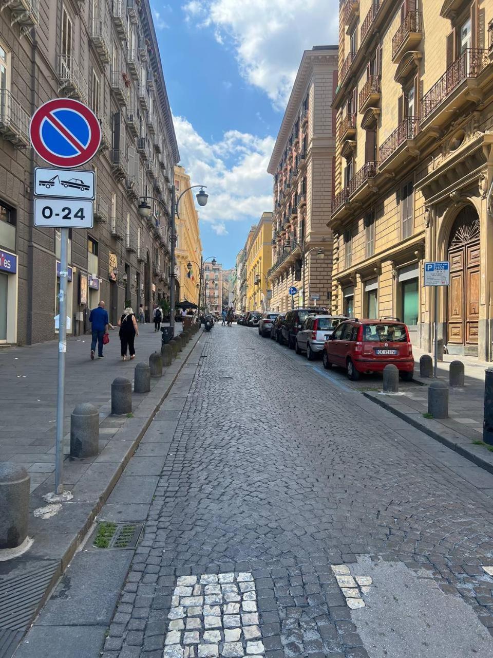 Casa Giulia Piazza Plebiscito Leilighet Napoli Eksteriør bilde